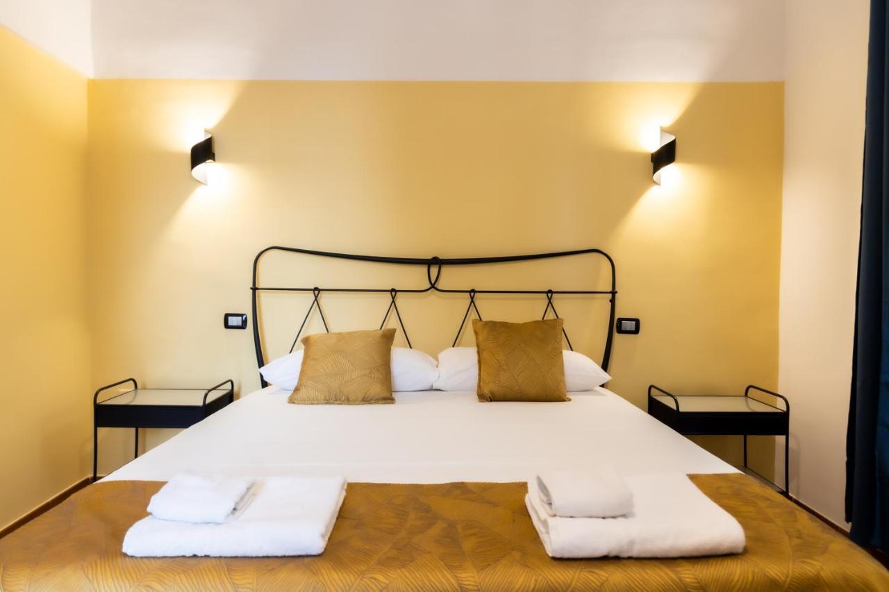 Sebeto Duomo Apartment Naples Luaran gambar