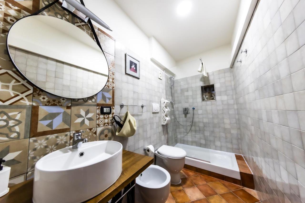 Sebeto Duomo Apartment Naples Luaran gambar